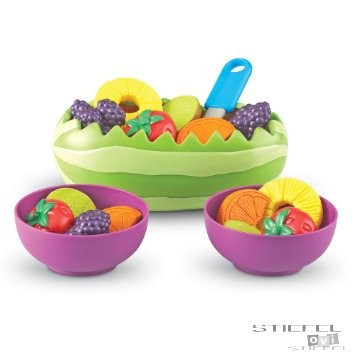 Salată de fructe proaspete - fructe de jucărie